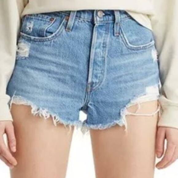 NWT Levi’s Original Womens 501 Original High-Rise Jean Shorts Distressed 30 - Picture 2 of 5